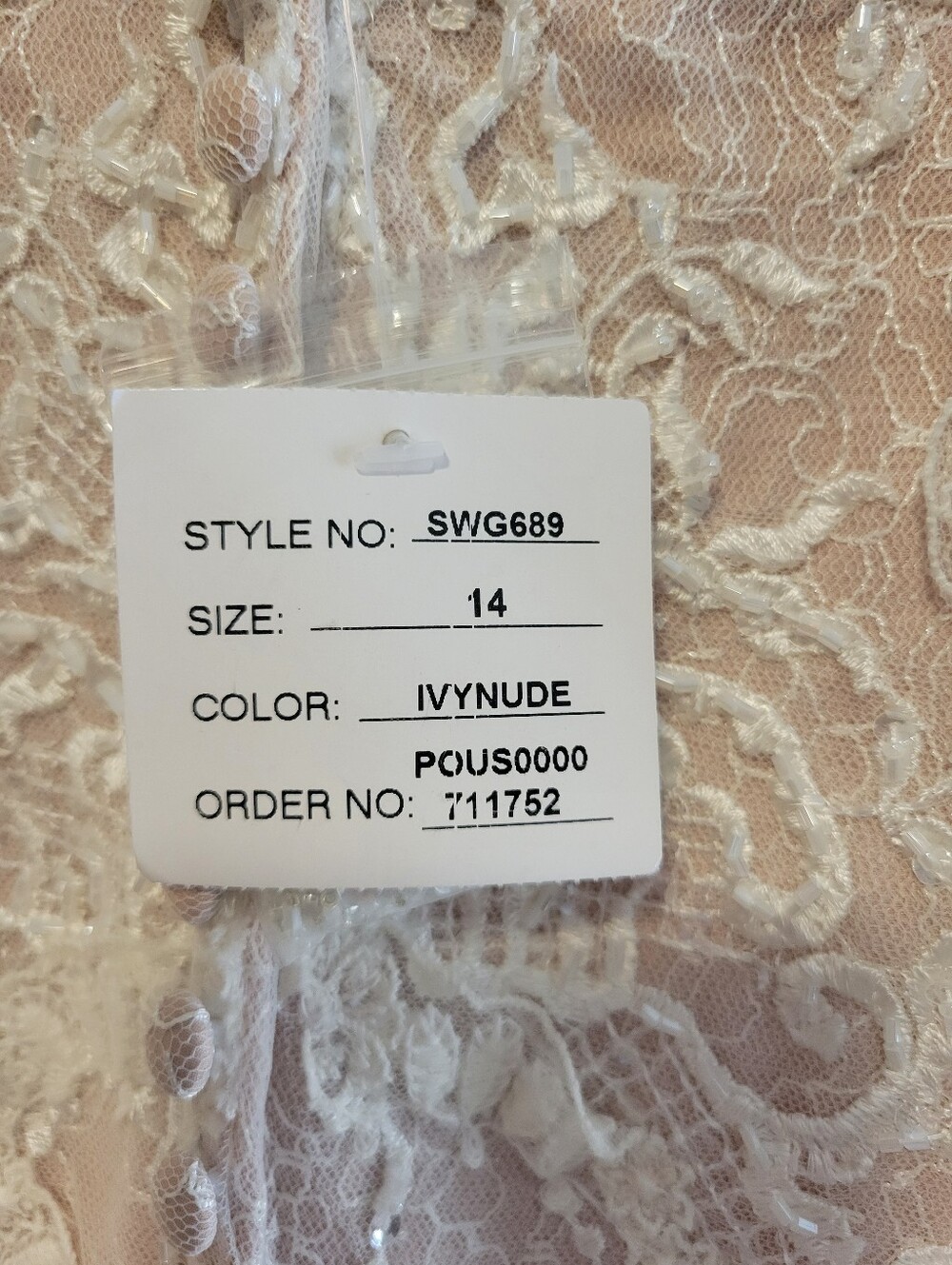 Elegant Lace Mermaid Evening Dress in Champagne - Picture 4 of 13